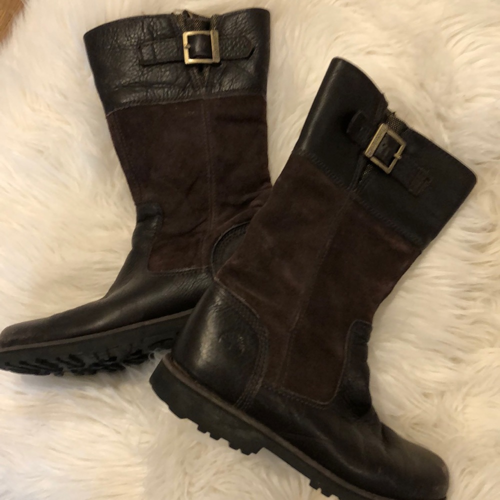 Girls brown Timberland boots